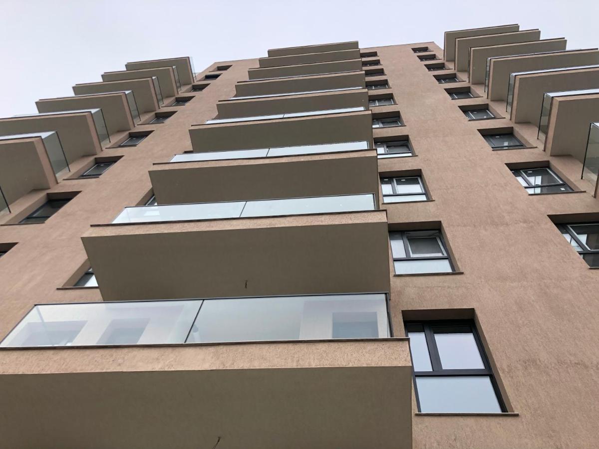 Fancy Penthouse Studio With Lakeview W10 Bucharest Exterior photo