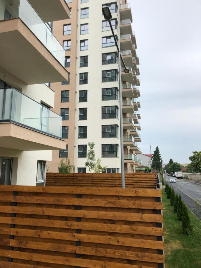 Fancy Penthouse Studio With Lakeview W10 Bucharest Exterior photo