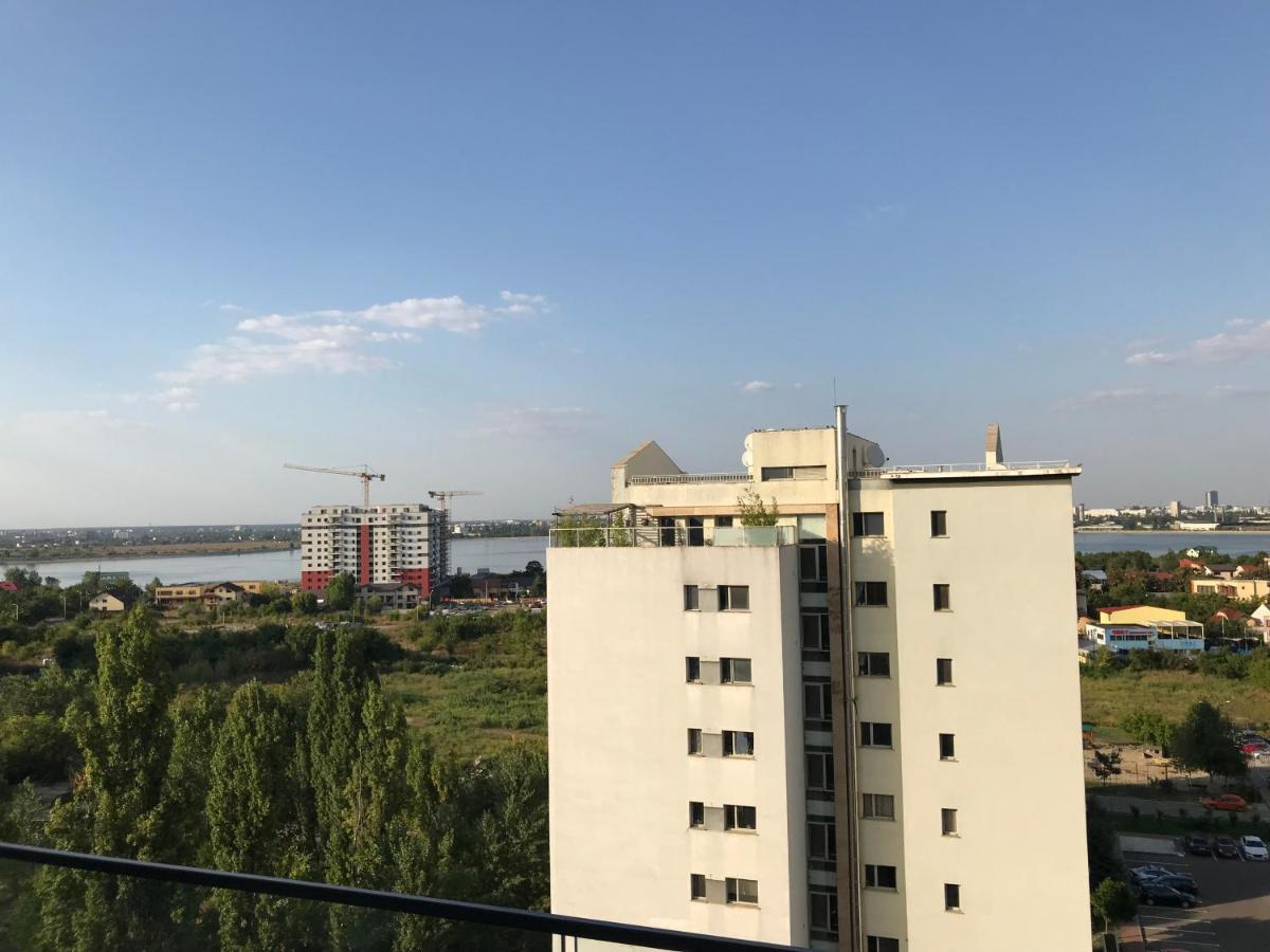 Fancy Penthouse Studio With Lakeview W10 Bucharest Exterior photo