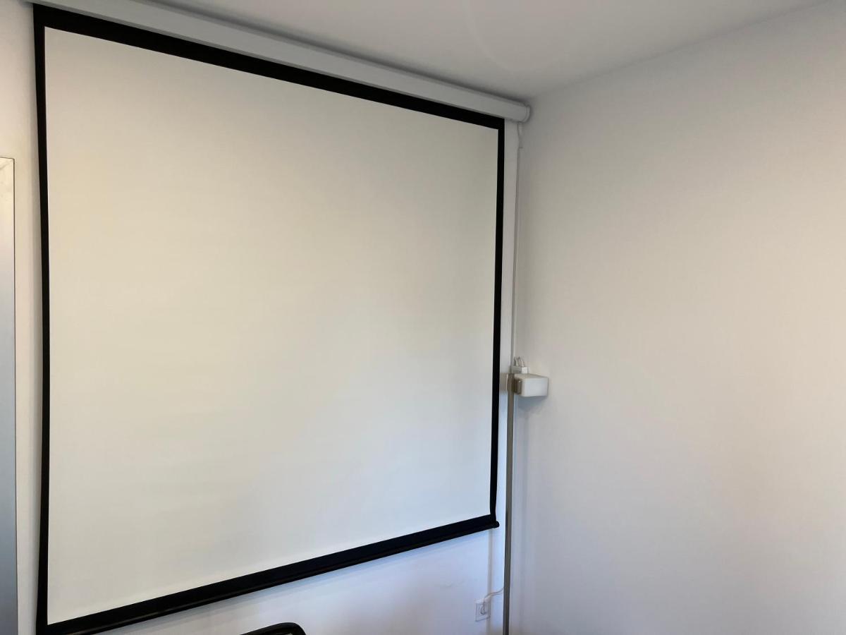 Fancy Penthouse Studio With Lakeview W10 Bucharest Exterior photo